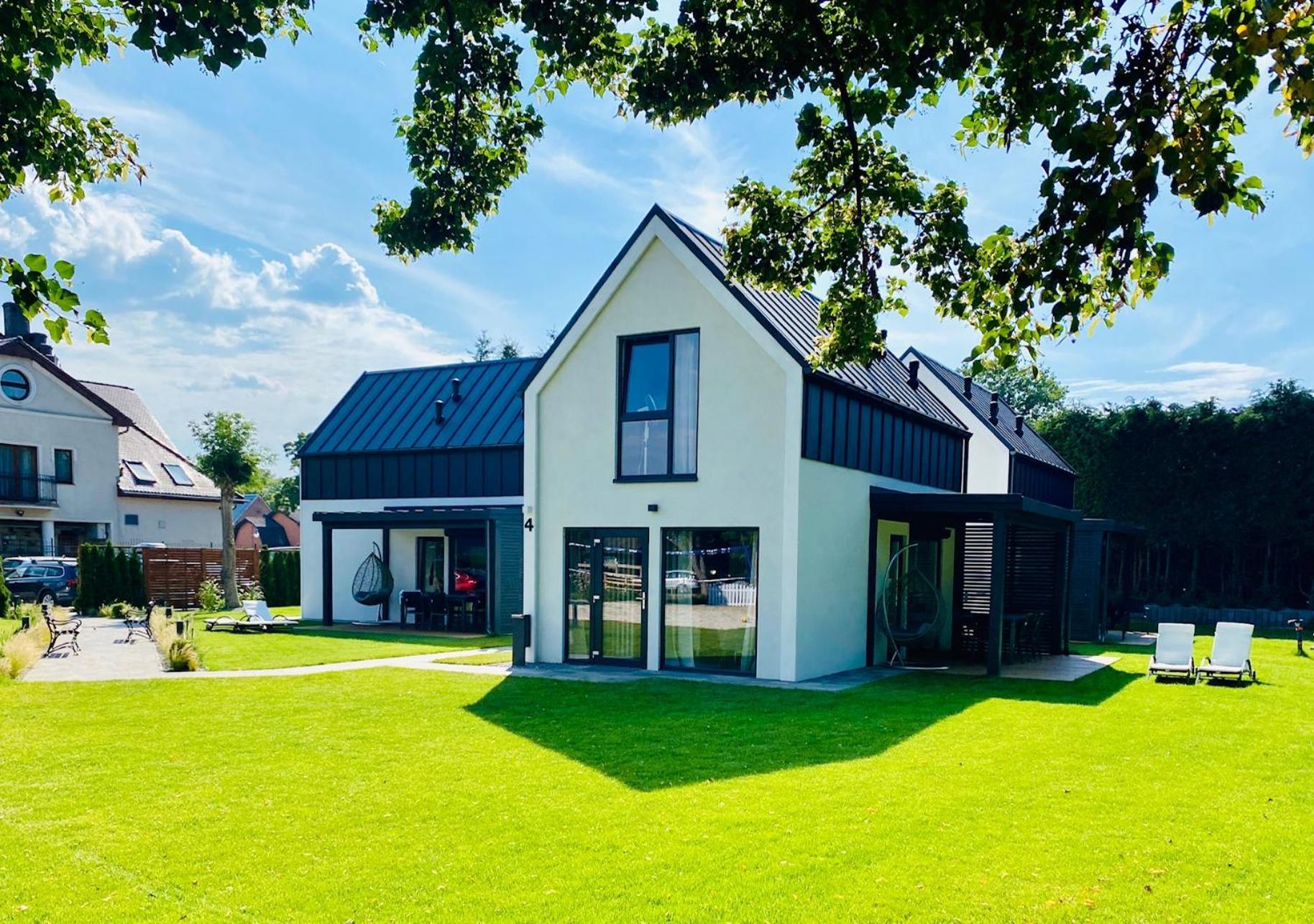 Domki Villa Hoff Resort Trzesacz Bagian luar foto