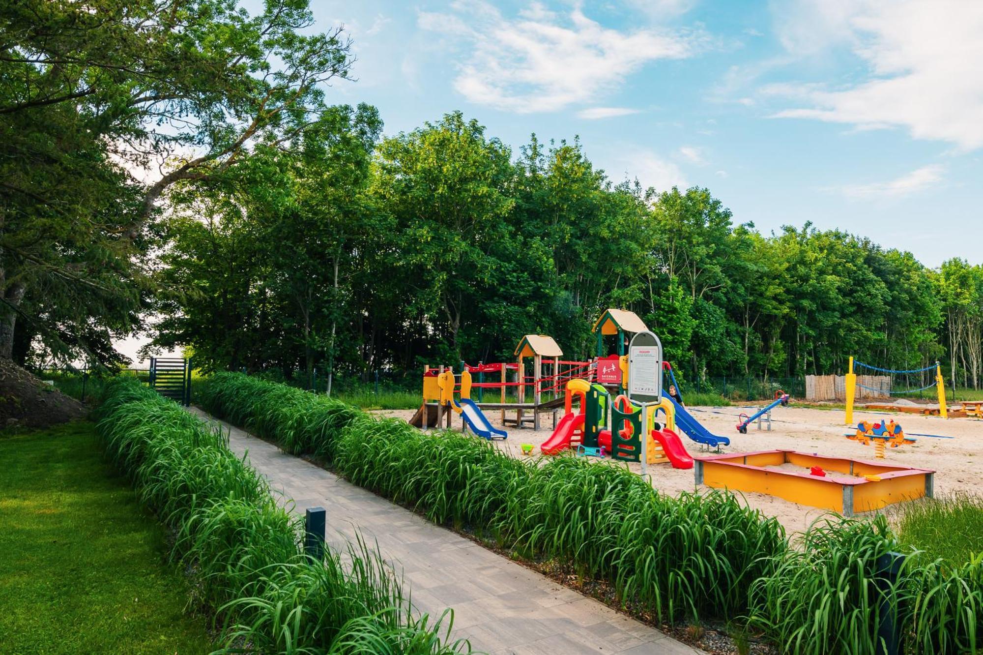 Domki Villa Hoff Resort Trzesacz Bagian luar foto